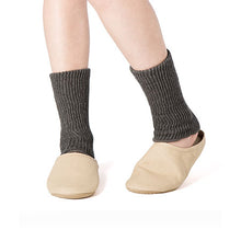 Load image into Gallery viewer, Room Shoes