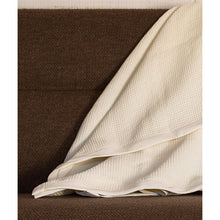 Load image into Gallery viewer, Silk Blend Blanket
